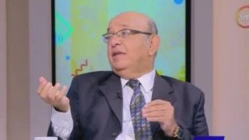 أستاذ طب نفسي: الذكاء العاطفي يتفوق على العقلي.. والحب علم قائم على ثلاثية متكاملة