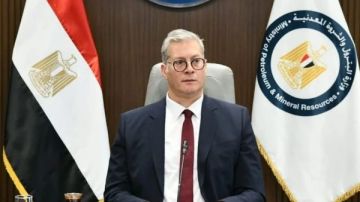  العاملين بالبترول تهنئ المستوفين في حركة الترقيات والندب والتكليف