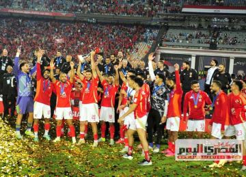 بفيديو مع الخطيب.. الأهلي يحتفي بذكرى التتويج ببطولة نصف العالم