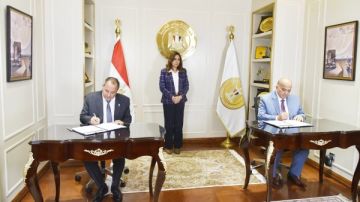 بورسعيد تدخل تجربة جديدة مع شركات النظافة لارضاء المواطنين بورسعيد تدخل تجربة جديدة مع شركات النظافة لارضاء المواطنين