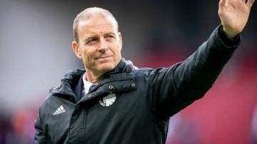 رسميا.. الدنماركي ياس سوروب مديرا فنيا للأهلي لمدة عامين ونصف رسميا.. الدنماركي ياس سوروب مديرا فنيا للأهلي لمدة عامين ونصف