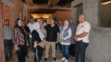 محافظ أسيوط يتفقد إنشاء أول معرض دائم لمنتجات المحافظة محافظ أسيوط يتفقد إنشاء أول معرض دائم لمنتجات المحافظة