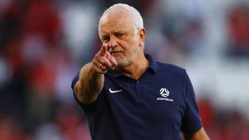 راحة وأرض وجمهور.. مدرب العراق ينفجر غضبا بعد التعادل مع السعودية