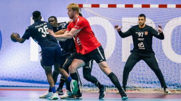 رجال يد الأهلي يواجه فلاورز البنيني في ربع نهائي بطولة إفريقيا