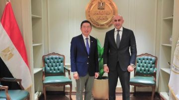 التعليم تتوسع في التعاون مع سنغافورة لتطوير المناهج