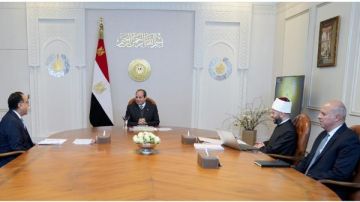 الرئيس السيسي يجتمع مع وزير الأوقاف لمتابعة عدد من ملفات عمل الوزارة وسير العمل الدعوي الرئيس السيسي يجتمع مع وزير الأوقاف لمتابعة عدد من ملفات عمل الوزارة وسير العمل الدعوي