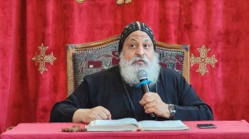 زيارة رعوية للأنبا ميخائيل بمدينة 15 مايو