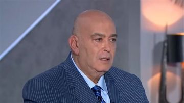 عماد أديب: بقاء حماس في إدارة غزة أكبر خطأ في قمة شرم الشيخ للسلام عماد أديب: بقاء حماس في إدارة غزة أكبر خطأ في قمة شرم الشيخ للسلام