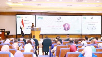 وزيرة التضامن تكرم آباء يمثلون نموذجا جيدا في تربية الأبناء ودعم الأسرة