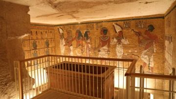 عاجل السياحة تكشف حقيقة تعرض مقبرة الملك توت عنخ آمون لخطر الانهيار