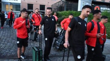 منتخب مصر المشارك في كأس العرب يتوجه إلى المغرب .. صور