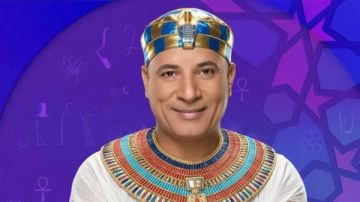 بالزي الفرعوني.. أحمد موسي يحتفي بافتتاح المتحف المصري بالزي الفرعوني.. أحمد موسي يحتفي بافتتاح المتحف المصري