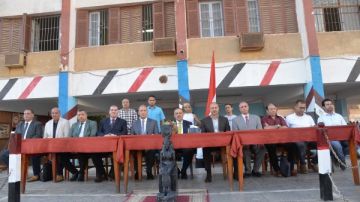 محافظ أسيوط يشارك طلاب ناصر الثانوية العسكرية فعاليات الإذاعة الموحدة بعدة لغات محافظ أسيوط يشارك طلاب ناصر الثانوية العسكرية فعاليات الإذاعة الموحدة بعدة لغات