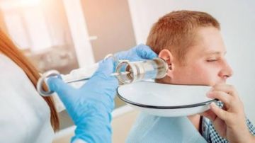 نشرة المرأة والمنوعات طبيبة أطفال تحذر من تناول الإسبرين للمصابين بفيروس HFMD.. وجراح يستخرج صرصور من أذن شاب في القليوبية