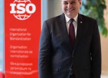 وزير الأوقاف يهنئ رئيس المواصفات والجودة لفوزه برئاسة المنظمة الدولية للتقييس (ISO) وزير الأوقاف يهنئ رئيس المواصفات والجودة لفوزه برئاسة المنظمة الدولية للتقييس (ISO)