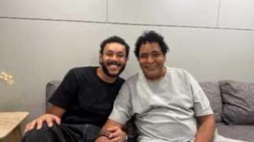 ويجز يشارك لقاءه مع محمد منير استعدادا لعمل غنائي جديد