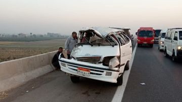 إصابة 9 أشخاص فى حادث تصادم 3 سيارات على الطريق الحر بالقليوبية