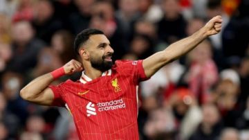 إنجاز جديد.. محمد صلاح يرسخ مكانته بين أساطير الكرة الإنجليزية والإفريقية إنجاز جديد.. محمد صلاح يرسخ مكانته بين أساطير الكرة الإنجليزية والإفريقية
