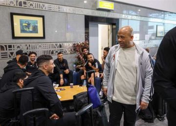 بعثة الأهلي تصل مطار القاهرة استعدادا للسفر إلى بوروندي