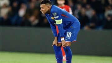 ديشان يكشف تفاصيل أزمة إصابة مبابي ديشان يكشف تفاصيل أزمة إصابة مبابي