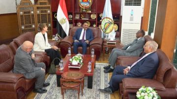 محافظ مطروح يستقبل مدير صندوق إيفاد لتنفيذ بعض المشروعات الزراعية