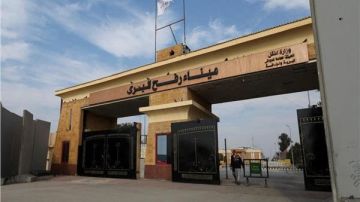 هدوء حذر في معبر رفح وتباطؤ المساعدات الإنسانية بفعل التصعيد الإسرائيلي هدوء حذر في معبر رفح وتباطؤ المساعدات الإنسانية بفعل التصعيد الإسرائيلي