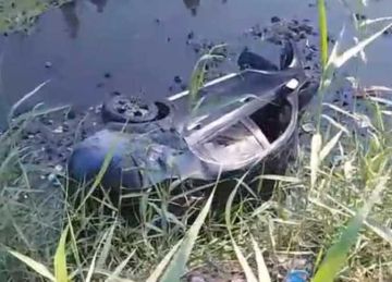 انتشال سيارة ملاكي سقطت في الرشاح بالقليوبية