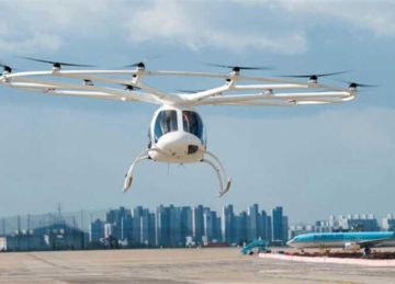 زيارة الأهرامات بـ 200 دولار.. تفاصيل أسعار التاكسي الطائر بعد إطلاقها رسميا في مصر