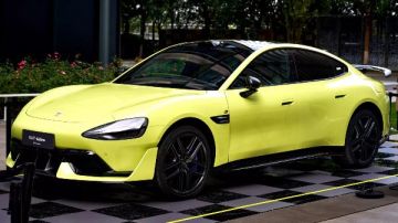 شاومي في ورطة بعد وفاة سائق محاصر داخل السيارة.. لم يستطع فتح الأبواب شاومي في ورطة بعد وفاة سائق محاصر داخل السيارة.. لم يستطع فتح الأبواب