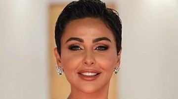 لو بتفكري تقصيه.. نجمات تألقن بالشعر القصير على السجادة الحمراء لو بتفكري تقصيه.. نجمات تألقن بالشعر القصير على السجادة الحمراء