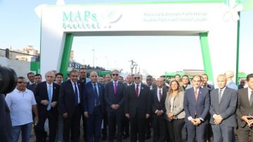 محافظ بني سويف يفتتح معرض منتجات النباتات الطبية والعطرية محافظ بني سويف يفتتح معرض منتجات النباتات الطبية والعطرية