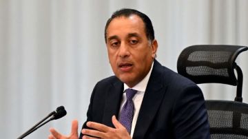 مفيش زيادة في أسعار السلع.. رسائل هامة من رئيس الحكومة عقب زيادات البنزين الأخيرة مفيش زيادة في أسعار السلع.. رسائل هامة من رئيس الحكومة عقب زيادات البنزين الأخيرة