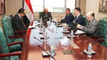 وزير الكهرباء يتابع خطة العمل التكاملي وتوحيد الجهود فى مشروعات العلوم الطبية وصناعة النظائر.. ونواب: الدولة تتوجه منذ فترة نحو الصناعات من أجل الإنتاج والتصدير وزير الكهرباء يتابع خطة العمل التكاملي وتوحيد الجهود فى مشروعات العلوم الطبية وصناعة النظائر.. ونواب: الدولة تتوجه منذ فترة نحو الصناعات من أجل الإنتاج والتصدير