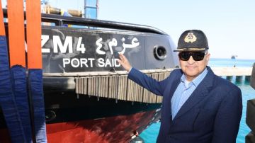 الأكبر في تاريخ الصناعة البحرية.. تدشين القاطرتين عزم 3 و4 بقناة السويس