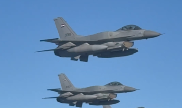 البيت الأبيض يشكر النسور المصرية على مرافقتها طائرة ترامب الرئاسية (فيديو)