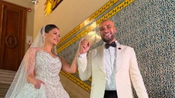 بحضور نجوم الفن .. لقطات جديدة من حفل زفاف حاتم صلاح بحضور نجوم الفن .. لقطات جديدة من حفل زفاف حاتم صلاح