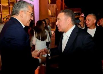 بعد رئاسته اليونسكو.. البحر الأحمر تحتفي بـ العناني بحضور عدد من الفنانين والشخصيات العامة بعد رئاسته اليونسكو.. البحر الأحمر تحتفي بـ العناني بحضور عدد من الفنانين والشخصيات العامة