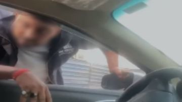 هتدفع علشان تركن.. القبض على سايس تعدى على مواطن بالجيزة هتدفع علشان تركن.. القبض على سايس تعدى على مواطن بالجيزة