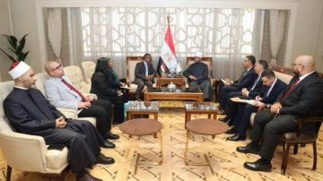 وزير الأوقاف يستقبل وزير خارجية المالديف لبحث تعزيز التعاون الدعوي والتدريبي وزير الأوقاف يستقبل وزير خارجية المالديف لبحث تعزيز التعاون الدعوي والتدريبي