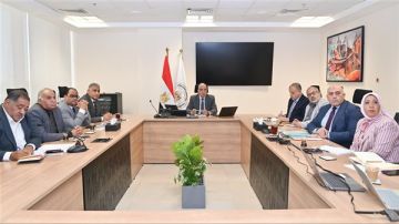 الرى: إنشاء منظومة رقمية لمتابعة تطهيرات الترع والمصارف وتقييم الأداء