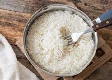 الغطاء والفوطة .. حيلة الطهاة السرية لأرز مفلفل وحبات منفصلة مثل المطاعم الغطاء والفوطة .. حيلة الطهاة السرية لأرز مفلفل وحبات منفصلة مثل المطاعم