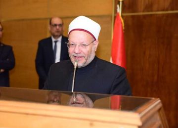 شوقي علام: التيارات المتشددة شوهت الخطاب الديني واستغلت الشريعة لتحقيق أهداف سياسية