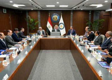  عوض تشارك في اجتماع أعضاء اللجنة العليا لمؤتمر ومعرض إيجبس 2026