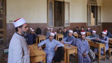 وظائف الأزهر 2025.. اعرف موعد التقديم على وظيفة معلم حاسب آلي