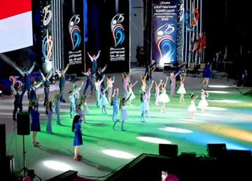 افتتاح فعاليات الدورة الـ25 لمهرجان الإسماعيلية الدولى للفنون الشعبية افتتاح فعاليات الدورة الـ25 لمهرجان الإسماعيلية الدولى للفنون الشعبية