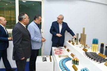 وزير الدولة للإنتاج الحربي يتابع مراحل التصنيع بـ مصنع 300 الحربي .. صور