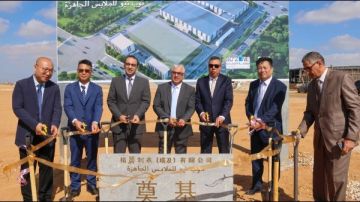 وضع حجر أساس مشروعين جديدين بالقنطرة غرب باستثمارات 20.5 مليون دولار و4.6 آلاف فرصة عمل وضع حجر أساس مشروعين جديدين بالقنطرة غرب باستثمارات 20.5 مليون دولار و4.6 آلاف فرصة عمل