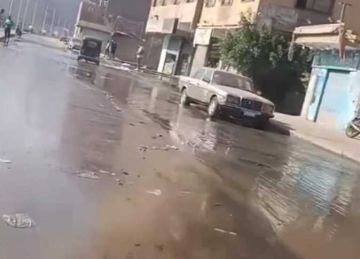 انفجار خط مياه رئيسي في تلا بالمنوفية.. وقطع الخدمة عن قرى صفط جدام انفجار خط مياه رئيسي في تلا بالمنوفية.. وقطع الخدمة عن قرى صفط جدام