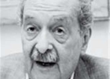 تسليم جائزة حلمي شعراوي مناصفة بين مصري وبورندي في مكتبة مصر العامة بالجيزة تسليم جائزة حلمي شعراوي مناصفة بين مصري وبورندي في مكتبة مصر العامة بالجيزة