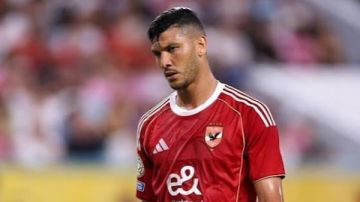 شوبير يكشف حقيقة العرض الليبي لضم أشرف داري من الأهلي